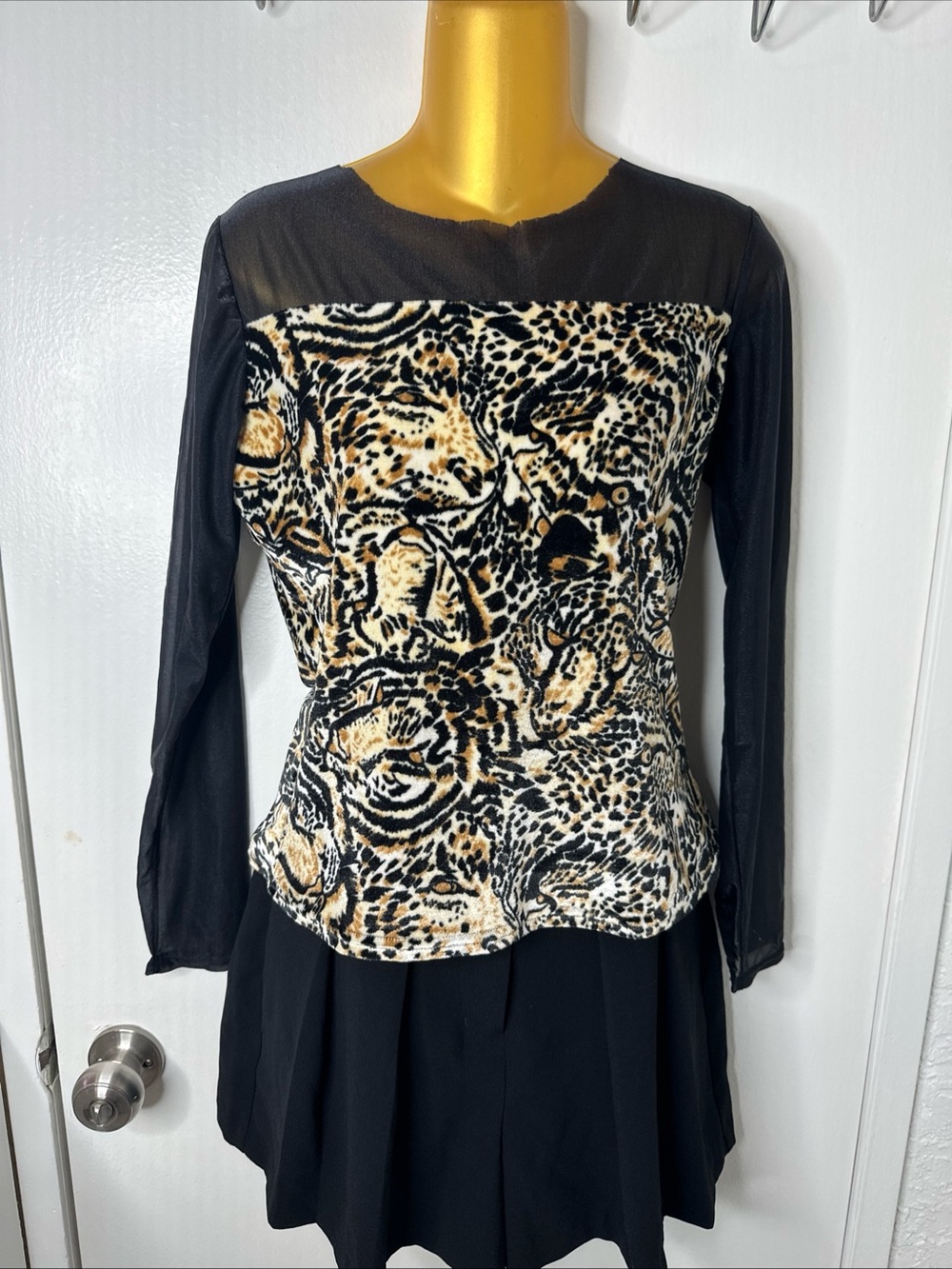 Y2K Leopard Print velvet Long-Sleeve Top Black Sheer sleeves size small